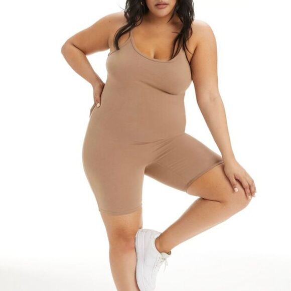 NEW Good American brown scoop back one piece biker romper women’s plus size 8 5X - Picture 2 of 10